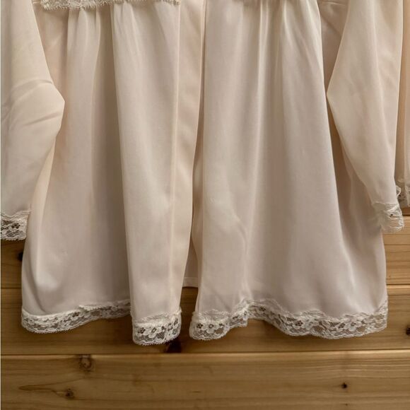 Vintage Lacey Coquette Petal Pink Sz Medium Button Front Lightweight Bed Jacket - Picture 5 of 11